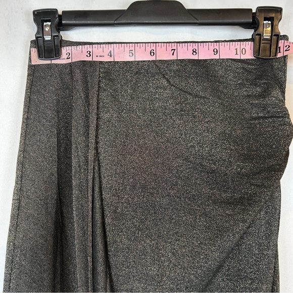 H&M Divided Gold Glitter Black Asymmetric Ruched Elastic Pull On Skirt Size 4 - Picture 6 of 8
